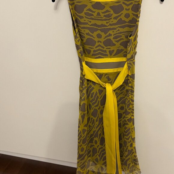 Catherine Malandrino Sheer and Silk Yellow Sz  2 - Picture 3 of 6